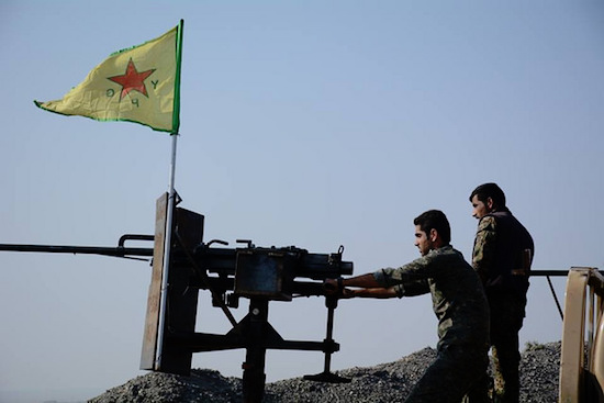 Kurdish YPG gunners